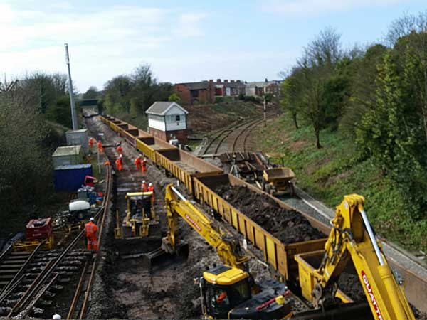 Hard Working on Preston to Blackpool electrification March 2017