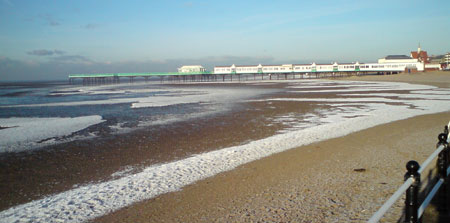 St Annes Pier with snow - January 2010