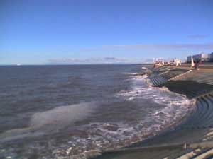 Cleveleys promenade looking towards the Lake District, March 2009