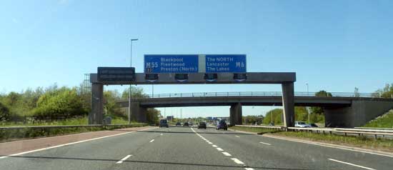 M6 Junction 32 approach, get into lane