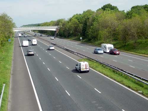 M6 between J32 and J33 looking north.