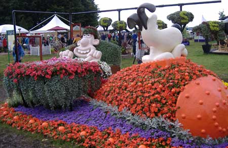Wallace and Gromit display at Tatton Park RHS show 2007